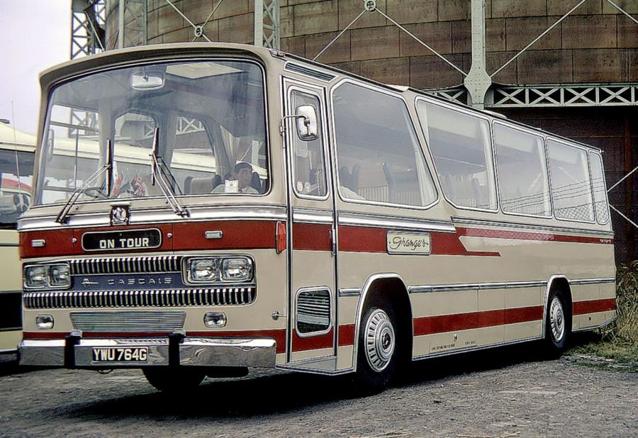 Bedford VAM70 Caetano Cascais (C45F) '1969